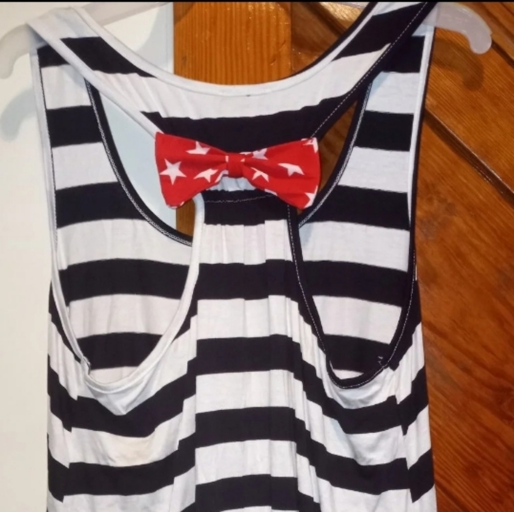 BNWT RWB TANK TOP - Picture 2 of 4